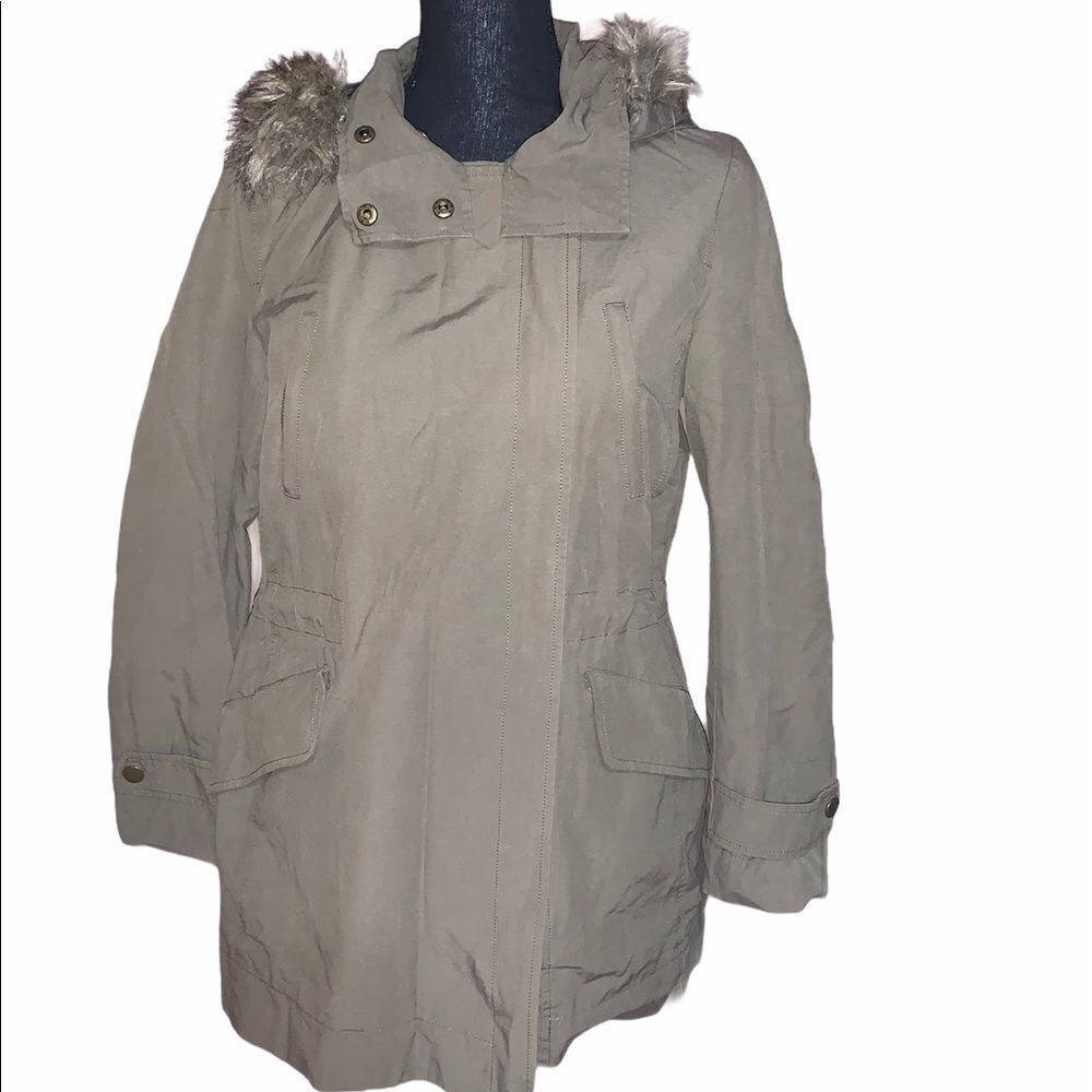 Loft Jacket  - Picture 2 of 8